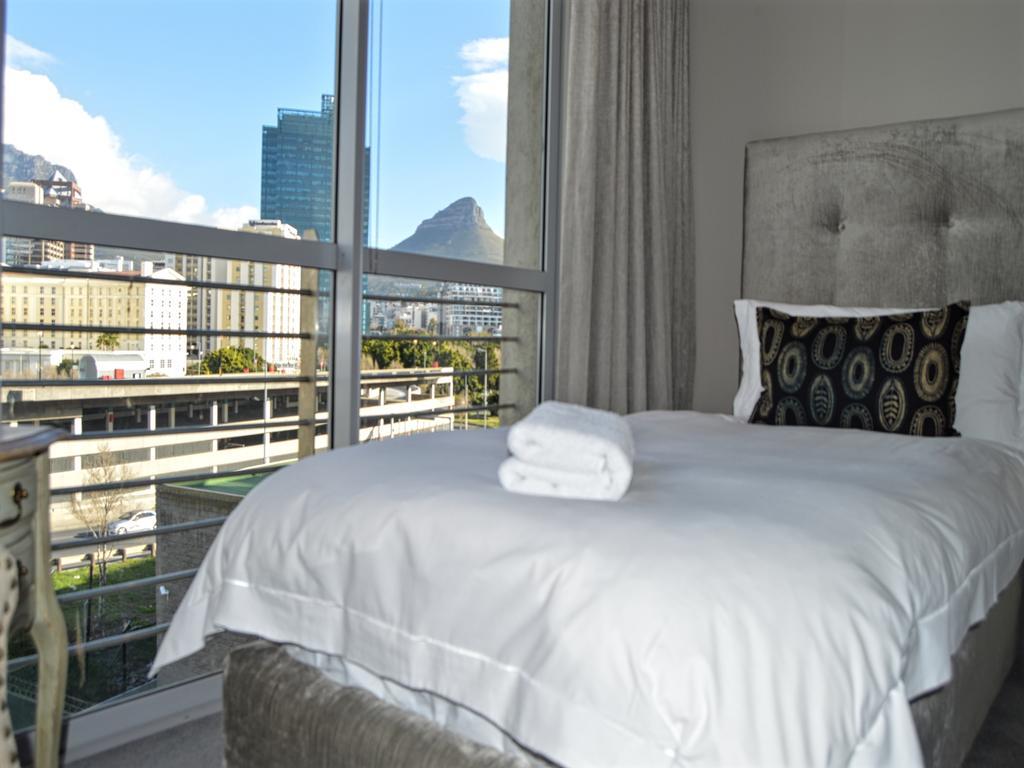 Harbour Bridge Luxury Apartments Kapstaden Exteriör bild